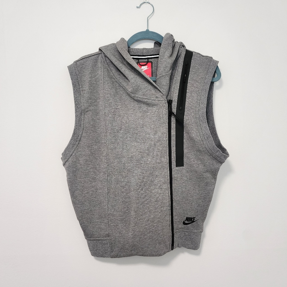 Like New Nike Hooded Gray Vest!